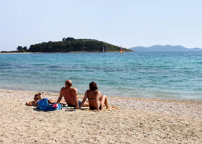 With A Parking Space Pakostane, Biograd - 18373 דירה